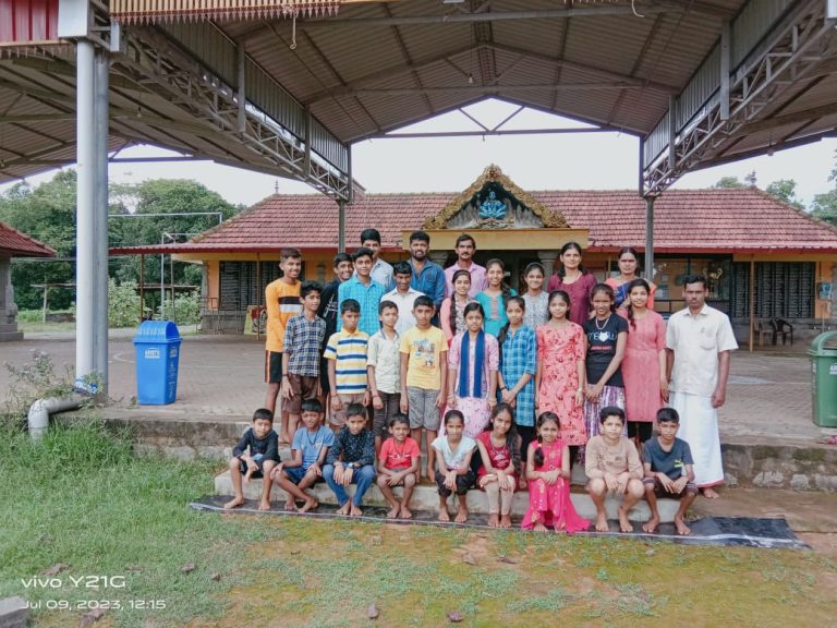 ಬೆಳಾಲು: ಮಾಯ ದೇವಸ್ಥಾನದಲ್ಲಿ ಸ್ವಚ್ಛತೆ ಮತ್ತು ಹೂವಿನ ಗಿಡ ನೆಡುವ ಕಾರ್ಯಕ್ರಮ