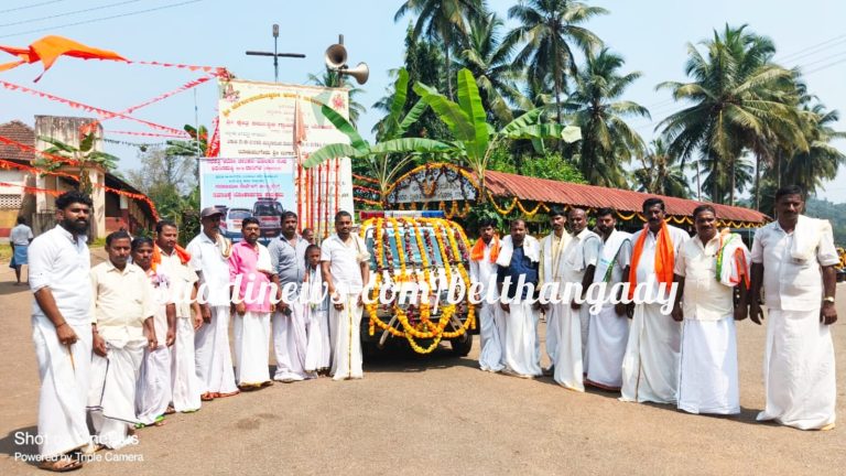 ಅರಸಿನಮಕ್ಕಿ ನವಶಕ್ತಿ ಆಟೋ ಚಾಲಕರ ಮತ್ತು ಮಾಲಕರ ಸಂಘ ಹಾಗೂ ದಾನಿಗಳ ನೆರವಿನಿಂದ  ನವಶಕ್ತಿ ಆಂಬ್ಯುಲೆನ್ಸ್ ಸೇವೆಗೆ ಚಾಲನೆ