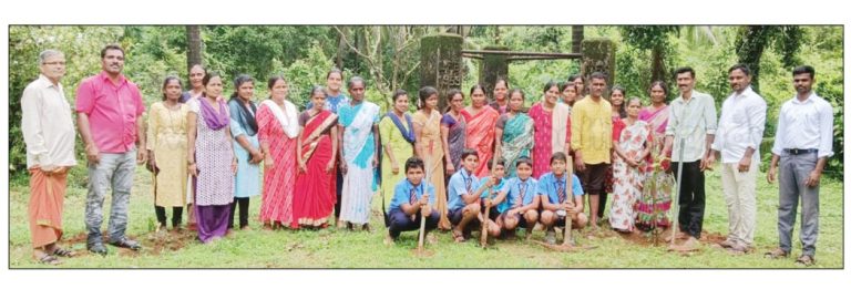 ಪಡ್ಲಾಡಿ: ಸರಕಾರಿ ಹಿರಿಯ ಪ್ರಾಥಮಿಕ ಶಾಲೆಯಲ್ಲಿ ಶ್ರೀ ಕ್ಷೇತ್ರ ಧರ್ಮಸ್ಥಳ ಗ್ರಾಮಾಭಿವೃದ್ಧಿ ಯೋಜನೆ ಹಾಗೂ ಒಕ್ಕೂಟದ ವತಿಯಿಂದ ಪರಿಸರ ಮಾಹಿತಿ ಮತ್ತು ಗಿಡನಾಟಿ ಕಾರ್ಯಕ್ರಮ 