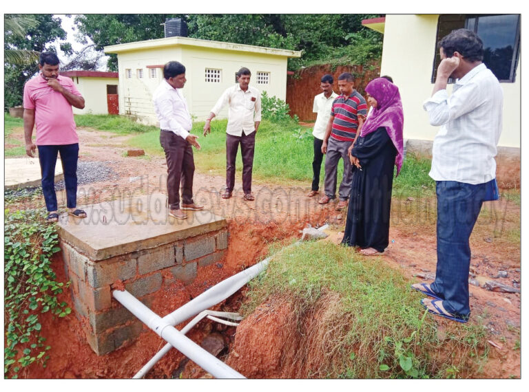 ಸರಳಿಕಟ್ಟೆ ಶಾಲಾ ವಿದ್ಯಾರ್ಥಿಗಳು ಸ್ಥಳಾಂತರ