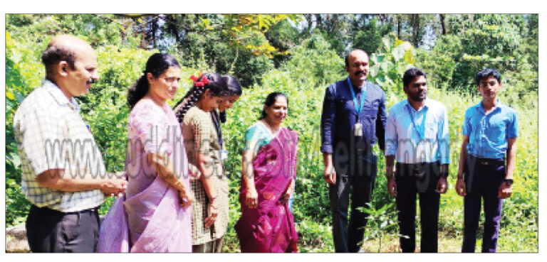 ನಿಡ್ಲೆ: ನಿಡ್ಲೆ ಕೆನರಾ ಬ್ಯಾಂಕ್ ಇವರ ವತಿಯಿಂದ ನಿಡ್ಲೆ ಸರ್ಕಾರಿ ಪ್ರೌಢಶಾಲೆಯ ಶಾಲಾ ಮಕ್ಕಳಿಗೆ ಗಾಂಧಿ ಜಯಂತಿ ಪ್ರಯುಕ್ತ ಚಿತ್ರಕಲೆ ಸ್ಪರ್ಧೆ