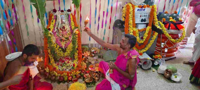 ಬೆಳ್ತಂಗಡಿ: ಗೃಹರಕ್ಷಕದಳದ ಕಚೇರಿಯಲ್ಲಿ ಆಯುಧ ಪೂಜೆ