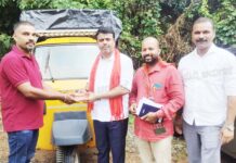 ಲಾಯಿಲ: ಆದಿಜಾಂಬವ ಅಭಿವೃದ್ಧಿ ನಿಗಮದಡಿ ಜಯಕುಮಾರ್ ರಿಗೆ ವಾಹನ ಹಸ್ತಾಂತರ