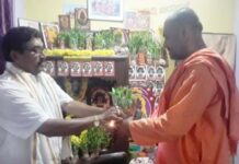 ಉಪ್ಪಿನಂಗಡಿ: ಕೈಲಾರು ವಾಸ್ತುಗಿಡ ಸನ್ನಿಧಿಗೆ ವಿಖ್ಯಾತನಂದ ಸ್ವಾಮೀಜಿ ಭೇಟಿ