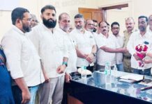 ನೂತನ ಡಿ.ವೈ.ಎಸ್.ಪಿ ಅವರನ್ನು ಭೇಟಿ ಮಾಡಿ ತಾಲೂಕಿಗೆ ಸ್ವಾಗತಿಸಿದ ಮುಸ್ಲಿಂ ಒಕ್ಕೂಟದ ಮುಖಂಡರು