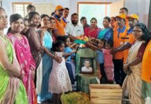 ನಾರಾವಿ: ಡಾ. ಹೆಗ್ಗಡೆಯವರ ಹುಟ್ಟುಹಬ್ಬದ ಪ್ರಯುಕ್ತ ಕುತ್ಲೂರು ವಾಲ್ಮೀಕಿ ಆಶ್ರಮ ವಸತಿ ಶಾಲೆಯ ವಿದ್ಯಾರ್ಥಿಗಳಿಗೆ ಹಣ್ಣು ಹಂಪಲು ವಿತರಣೆ