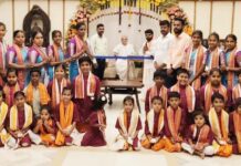 ಧರ್ಮಸ್ಥಳ: ಡಾ. ಹೆಗ್ಗಡೆಯವರ ಹುಟ್ಟುಹಬ್ಬದ ಪ್ರಯುಕ್ತ ನಾರ್ಯ ಷಣ್ಮುಖ ಭಜನಾ ಮಂಡಳಿ ಸದಸ್ಯರಿಂದ ಭಜನಾ ಸೇವೆ