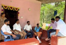 ಮಿತ್ತಬಾಗಿಲು: ರಮೇಶ್ ಗೌಡರ ಮನೆಗೆ ಶಾಸಕ ಹರೀಶ್ ಪೂಂಜ ಭೇಟಿ
