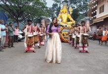 ಶ್ರೀ ಕ್ಷೇತ್ರ ಧರ್ಮಸ್ಥಳಕ್ಕೆ ಪಾದಯಾತ್ರೆ: ಬದುಕು ಕಟ್ಟೋಣ ಬನ್ನಿ ಸೇವಾ ಟ್ರಸ್ಟ್ ಸಂಚಾಲಕ ಮೋಹನ್ ಕುಮಾರ್ ನೇತೃತ್ವದಲ್ಲಿ ವಾಯ್ಲಿನ್ ಆದ್ಯಾ ಕೇರಳ, ಚೆಂಡೆ ಹಾಗೂ ವಿವಿಧ ವಿನೋದಾವಳಿಗಳು