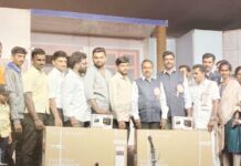 ಬಳಂಜ: ಶಾಲೆಗೆ ಹಳೆ ವಿದ್ಯಾರ್ಥಿಗಳಿಂದ ಸ್ಮಾರ್ಟ್ ಟಿ.ವಿ ಕೊಡುಗೆ