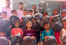 ಕಜಕೆ ಸರಕಾರಿ ಹಿರಿಯ ಪ್ರಾಥಮಿಕ ಶಾಲೆಯ ವಿದ್ಯಾರ್ಥಿಗಳಿಗೆ ಮುಳಿಯ ಜ್ಯುವೆಲರ್ಸ್ ಸಂಸ್ಥೆಯ ವತಿಯಿಂದ ಬ್ಯಾಗ್ ವಿತರಣೆ