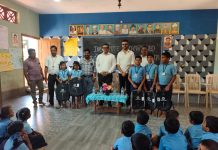 ಕಳೆಂಜ: ಸರಕಾರಿ ಶಾಲಾ ಮಕ್ಕಳಿಗೆ ಬ್ಯಾಗ್ ವಿತರಣೆ